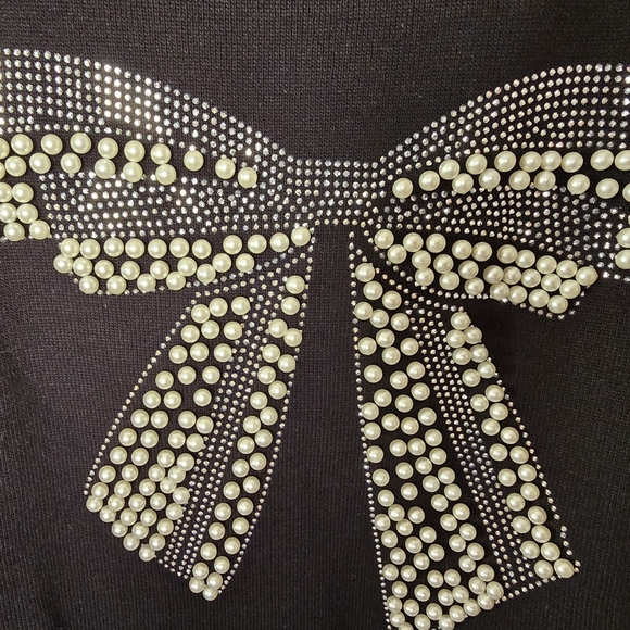 Black top - Picture 4 of 6